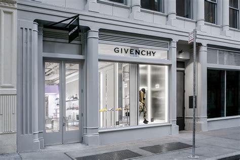 Shop Givenchy G